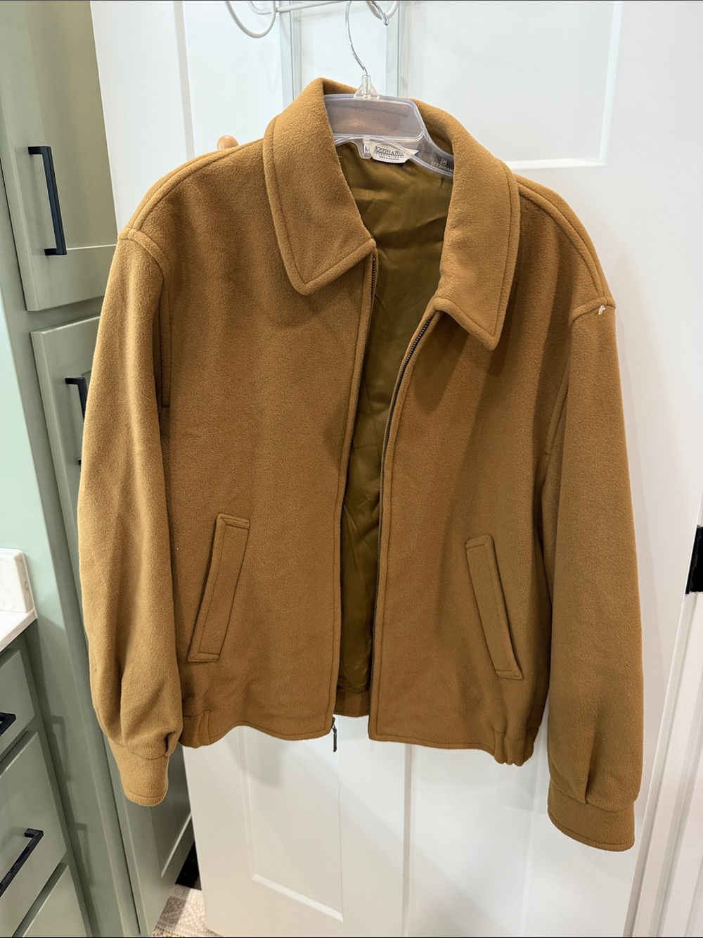 Joseph & Feiss Men's Zip-Front Shirt Jacket in Camel Brown